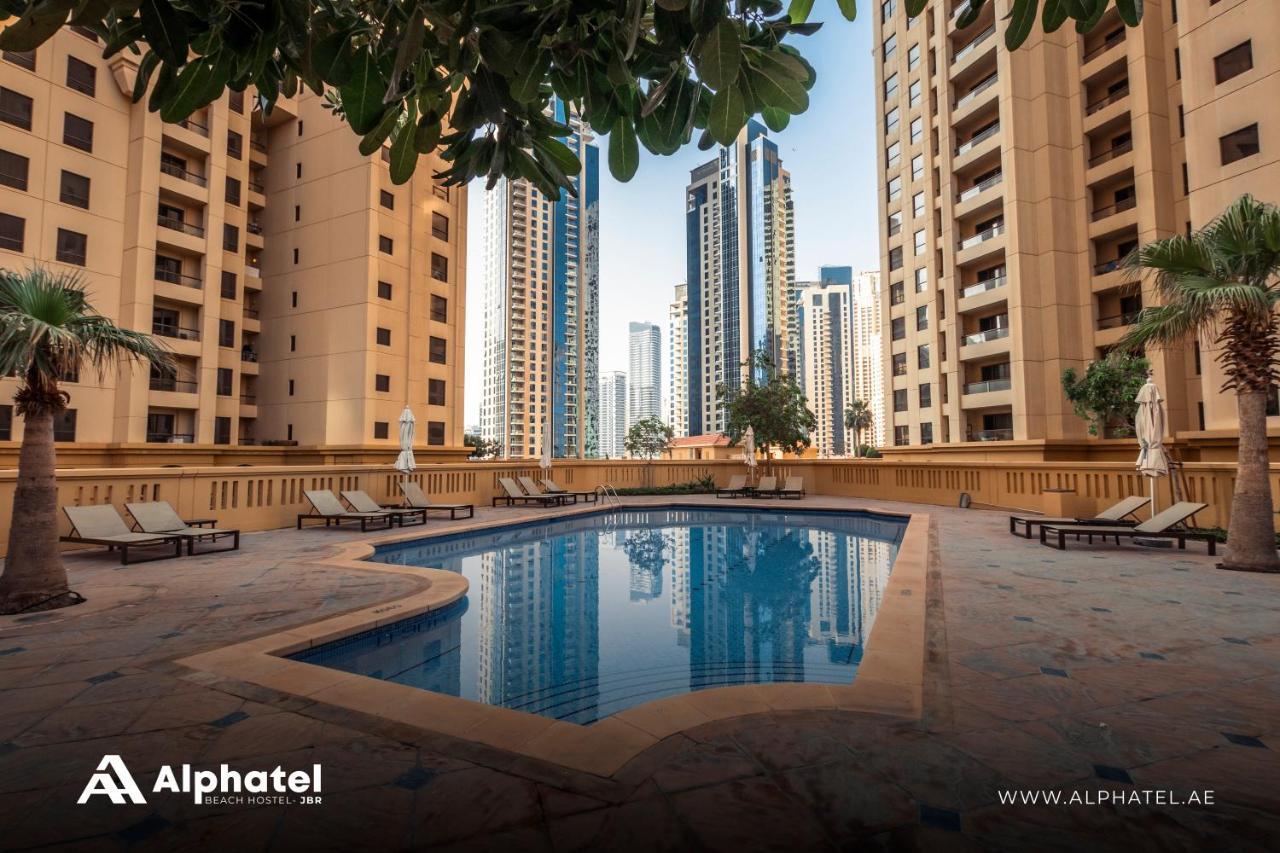 Alphatel Beach Hostel Jbr Dubai Eksteriør billede