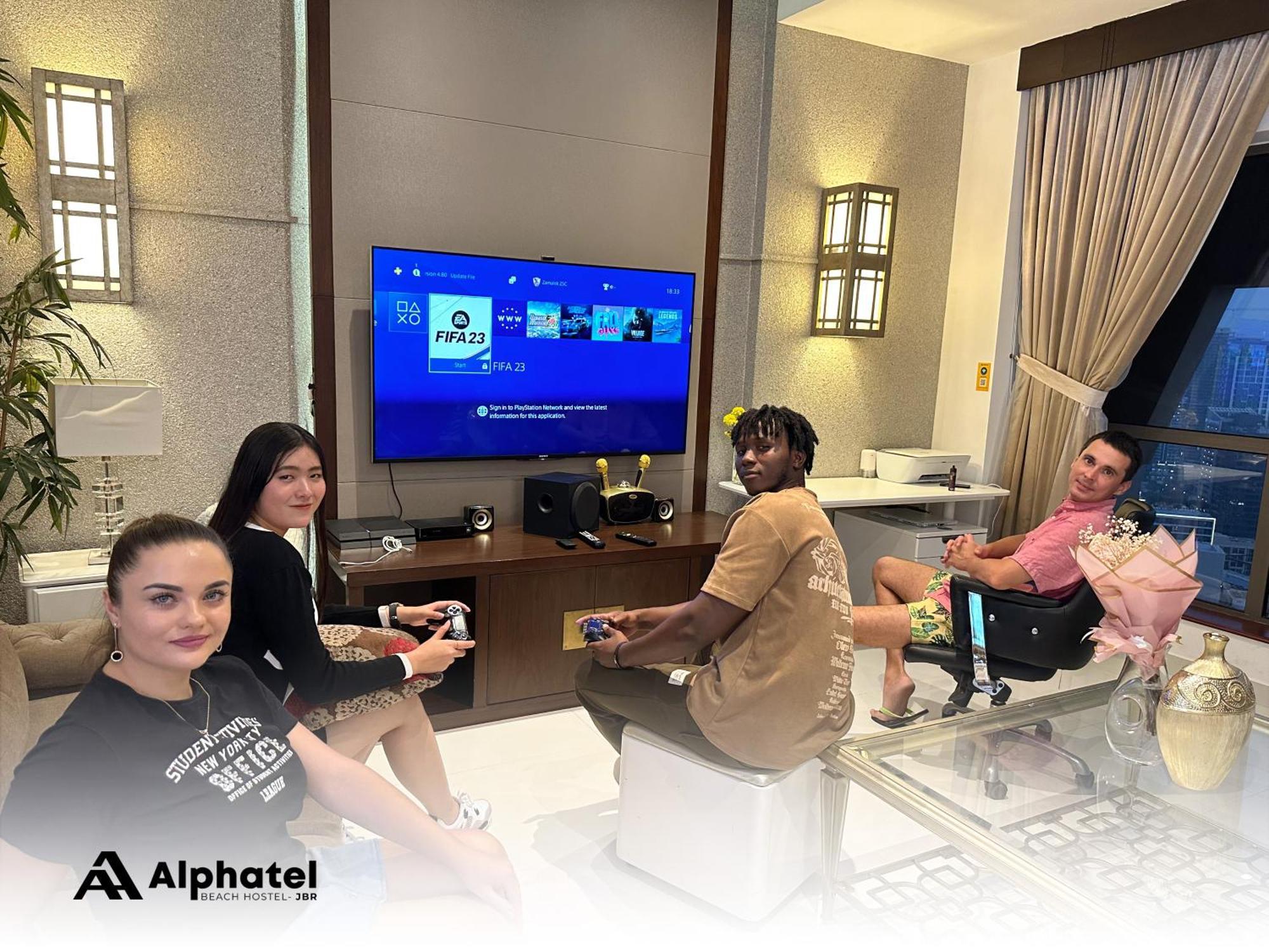 Alphatel Beach Hostel Jbr Dubai Eksteriør billede